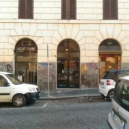 Santini House Pensionat *