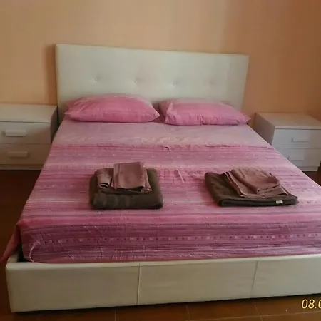 Santini House Affittacamere *