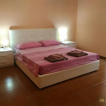 Santini House Guest house *